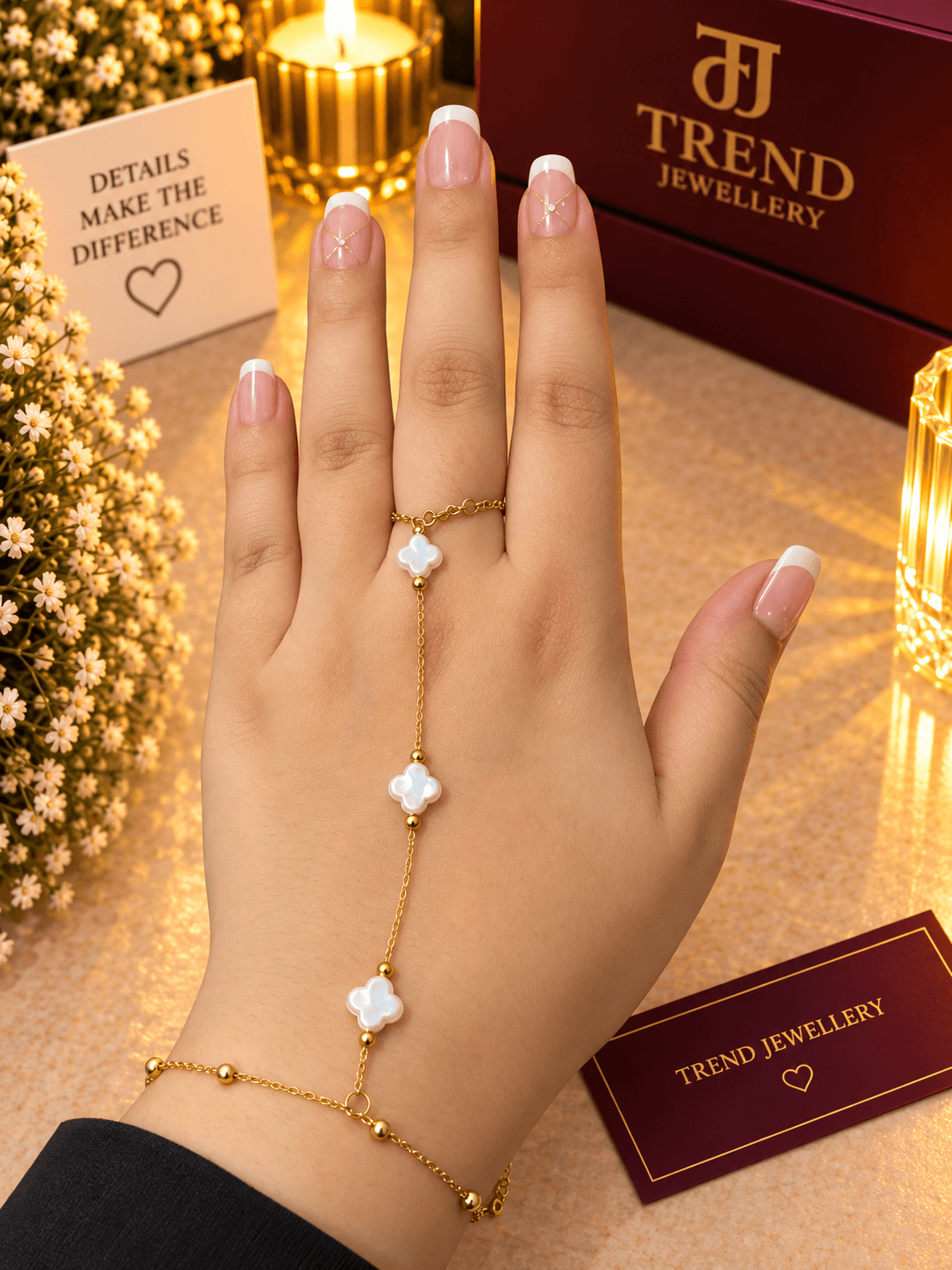 Pearl Clover Hand Chain Stainless Steel
